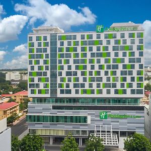 Holiday Inn & Suites Saigon Airport By Ihg